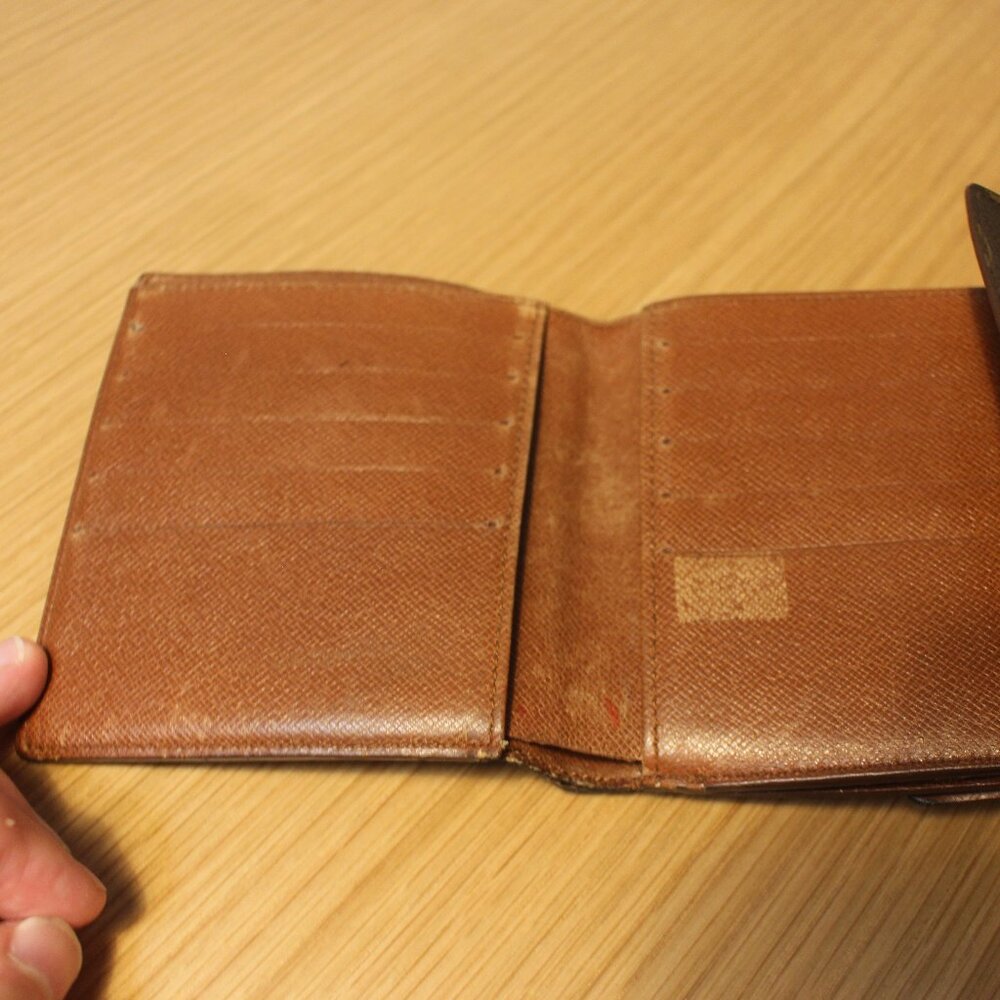 Louis Vuitton LV Monogram Coated Canvas Elise Wallet - Picture 4 of 5